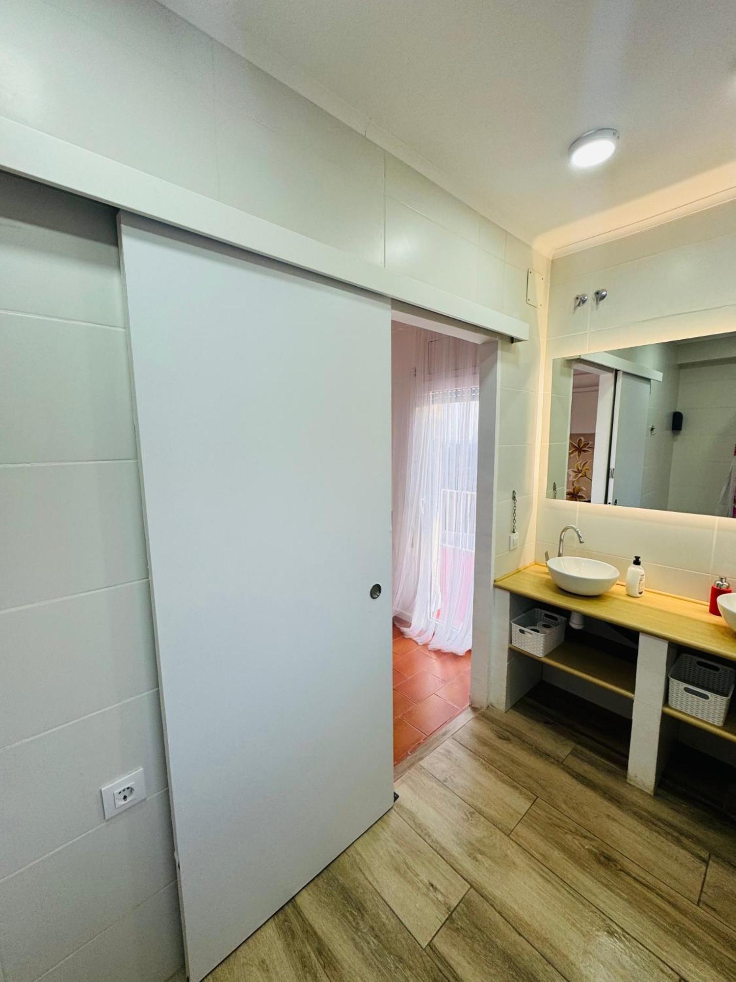 Exclusiva Casa Con Vistas Despejadas Al Mar Y Piscina Privada *