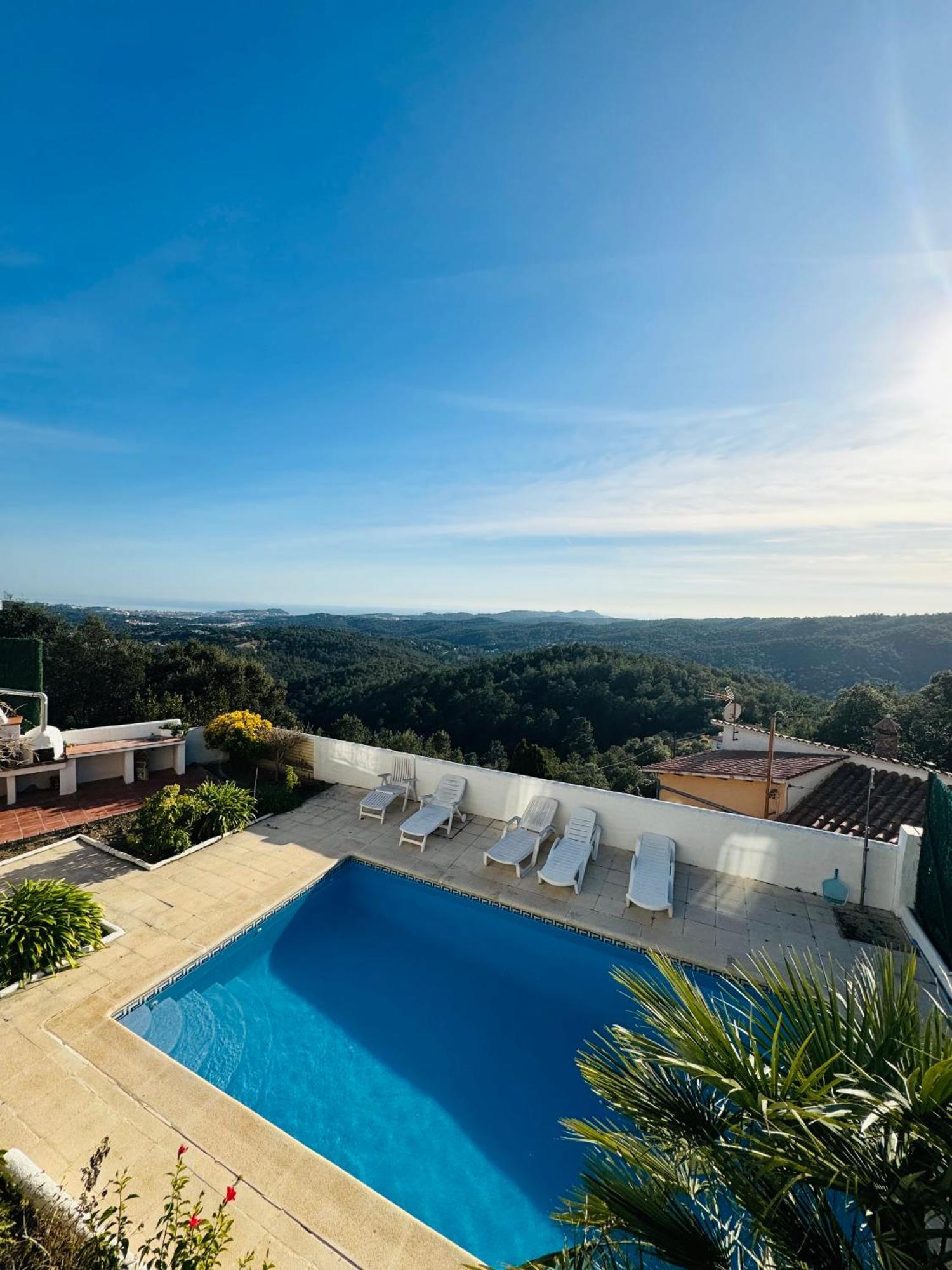 Exclusiva Casa Con Vistas Despejadas Al Mar Y Piscina Privada Lloret de Mar