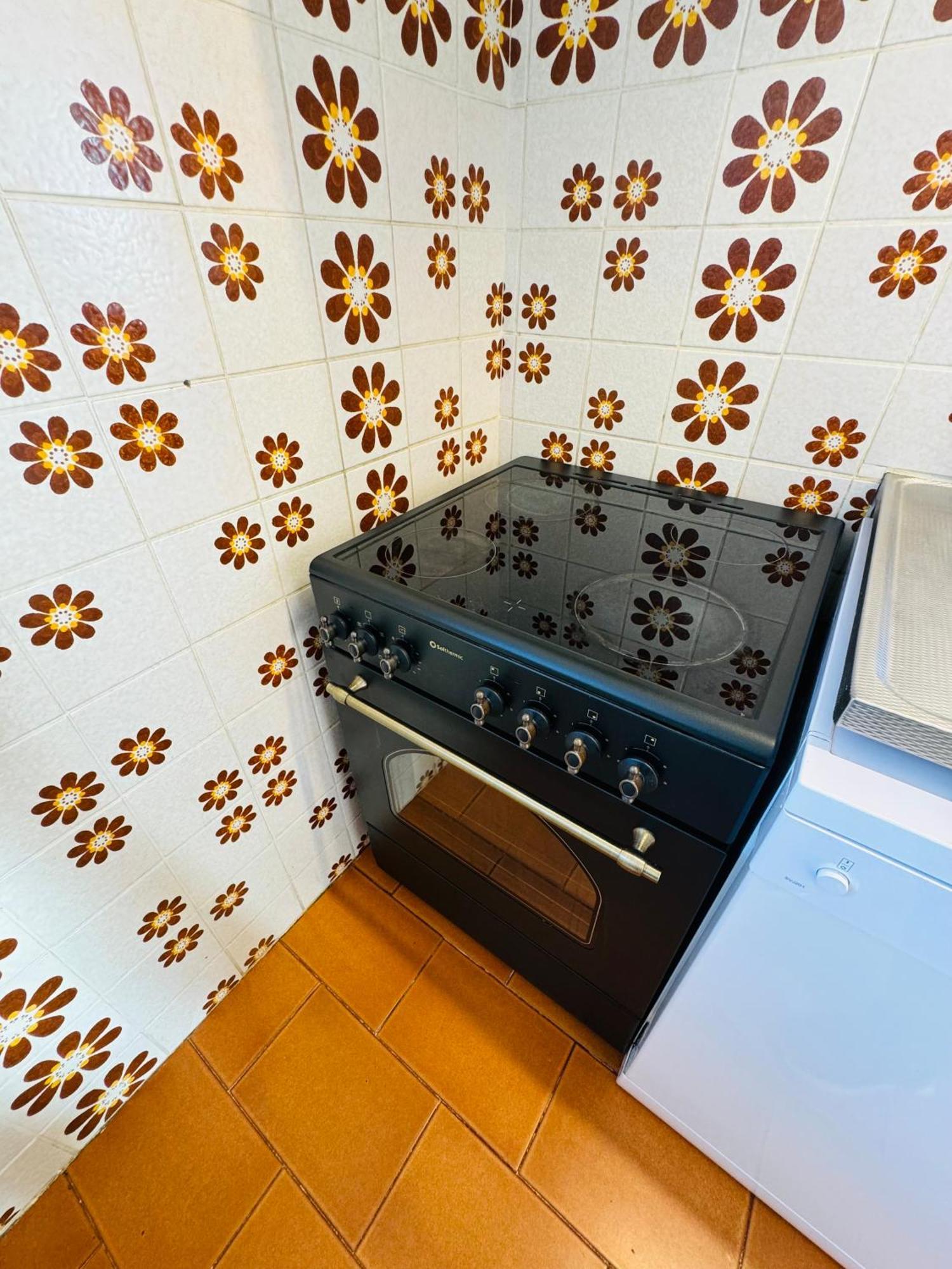 Exclusiva Casa Con Vistas Despejadas Al Mar Y Piscina Privada